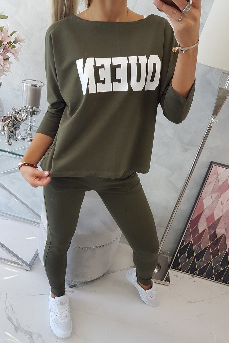 #trendy dámska tepláková súprava QUEEN